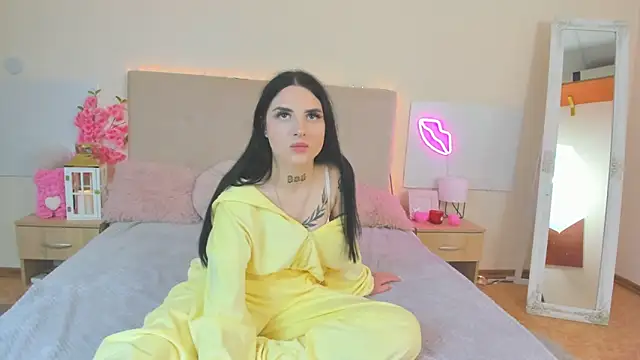 Snapshot of TiffanyHhot chatting on 04.01.26 TiffanyHhot online show from 04.01.26