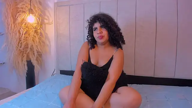 Naomi Blazee online show from 02.28.26