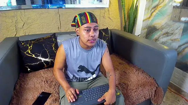 Noha  scott online show from 04.11.26