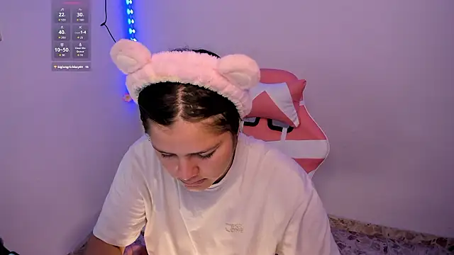 Snapshot of trianna_sweet chatting on 02.27.26 trianna sweet online show from 02.27.26