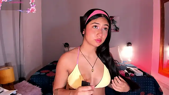 KimTaylorW online show from 05.27.26