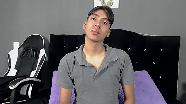 Eros Lux online show from 05.21.26