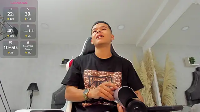 DylanRoyce  online show from 05.23.26