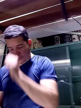 Snapshot of Yuceb chatting on 03.14.26 Yuceb online show from 03.14.26