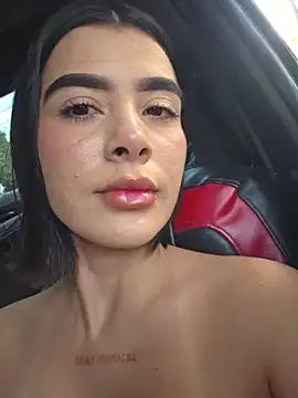 Snapshot of Sweetnahoxxx chatting on 02.26.26 Sweetnahoxxx online show from 02.26.26