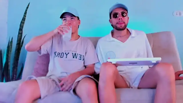 alex and christhoper online show from 05.20.26