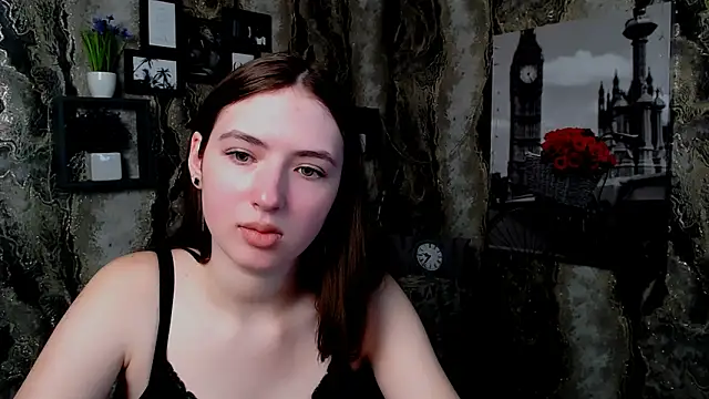 Snapshot of AnnaFlirt_ chatting on 05.01.26 AnnaFlirt online show from 05.01.26
