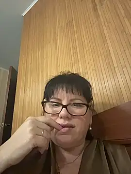 Snapshot of expensive_lady chatting on 02.28.26 expensive lady online show from 02.28.26