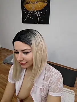 Snapshot of DaisyLuvsYou_ chatting on 03.18.26 DaisyLuvsYou online show from 03.18.26