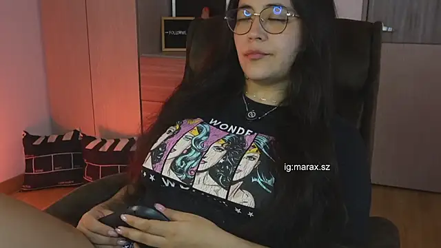 Mara HugeAss online show from 06.15.26