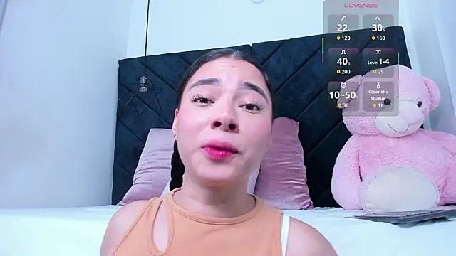 Snapshot of shelseanova chatting on 03.12.26 shelseanova online show from 03.12.26