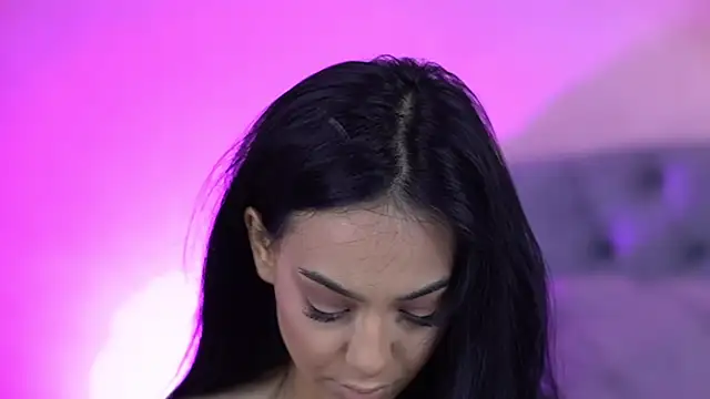ErinAzzaro online show from 06.25.26