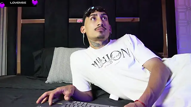 Dark Eros  online show from 04.09.26