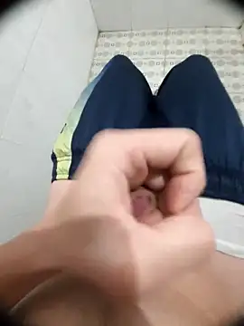 Snapshot of huy__12 chatting on 02.24.26 huy 12 online show from 02.24.26