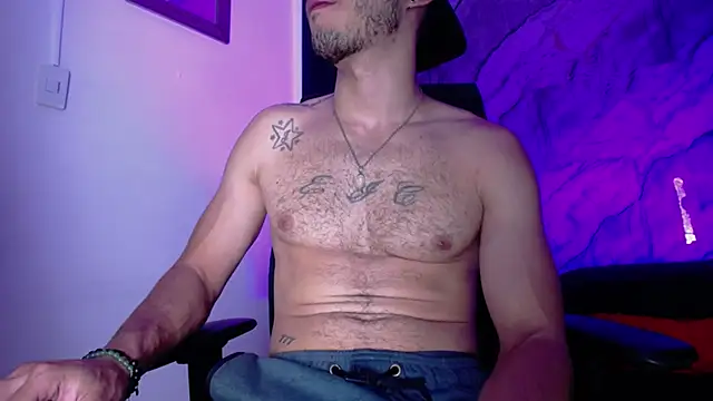 Snapshot of Grant_Irons chatting on 03.04.26 Grant Irons online show from 03.04.26