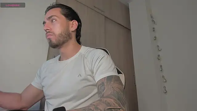 Axel  Blaze online show from 04.18.26