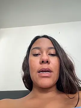 KarinaGrant online show from 03.10.26