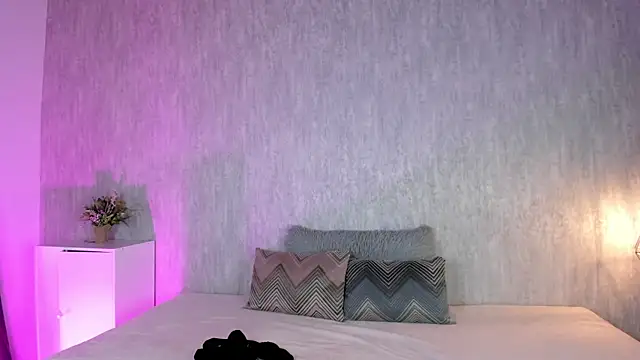 Snapshot of Lore_evans chatting on 03.28.26 Lore evans online show from 03.28.26