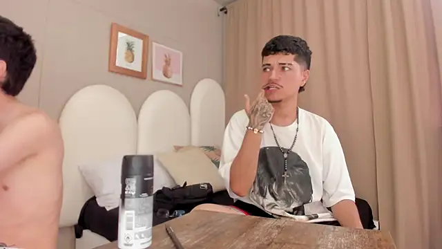 Snapshot of Jason_23__ chatting on 04.06.26 Jason 23 online show from 04.06.26