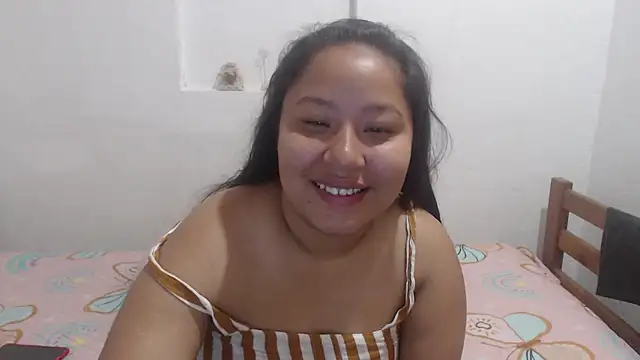 Snapshot of Assly_Love chatting on 04.15.26 Assly Love online show from 04.15.26