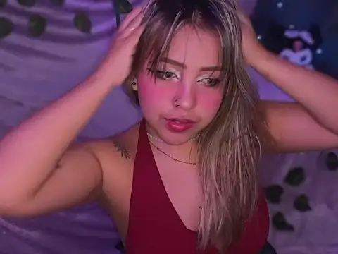 Snapshot of Moon_Velvet_ chatting on 02.25.26 Moon Velvet online show from 02.25.26