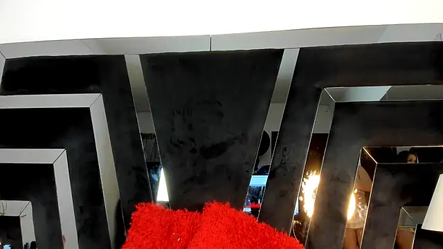 Nikol Lopez  online show from 03.24.26