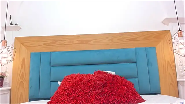 Snapshot of Nikol_Lopez_ chatting on 05.06.26 Nikol Lopez online show from 05.06.26