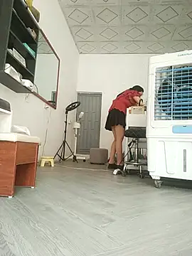 Ivy Trix2 online show from 04.10.26