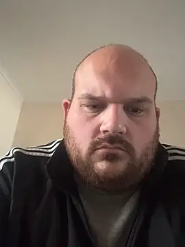 Snapshot of TW2090 chatting on 02.25.26 TW2090 online show from 02.25.26