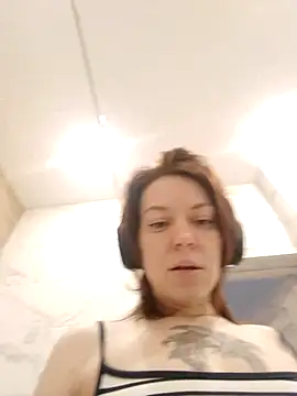 Snapshot of QuietButHungry chatting on 03.02.26 QuietButHungry online show from 03.02.26