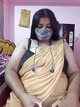 Snapshot of tamil_lathikaaa chatting on 05.11.26 tamil lathikaaa online show from 05.11.26