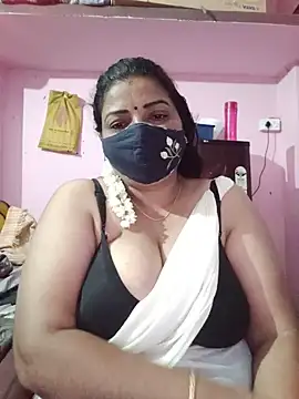 Snapshot of tamil_lathikaaa chatting on 05.18.26 tamil lathikaaa online show from 05.18.26