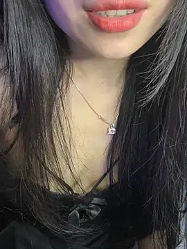 Snapshot of Tinn_tin chatting on 04.19.26 Tinn tin online show from 04.19.26