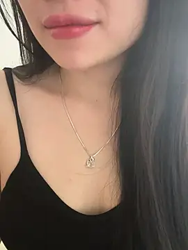 Snapshot of Tinn_tin chatting on 05.26.26 Tinn tin online show from 05.26.26