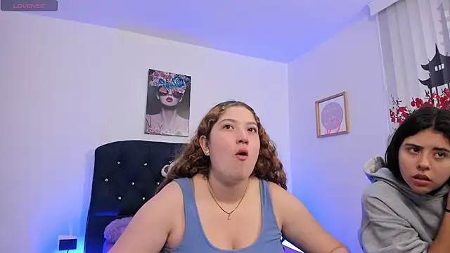 valeria and zoe online show from 03.25.26