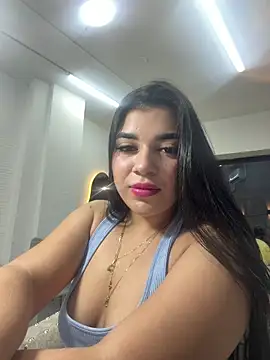 Snapshot of _Victoriarosse_ chatting on 05.14.26 Victoriarosse online show from 05.14.26