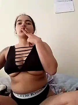 amomentofpassion 1 online show from 02.27.26