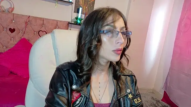 Miis Beella online show from 04.06.26