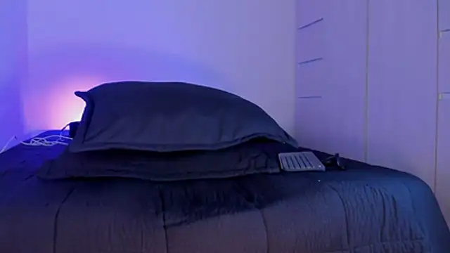 THADEO KING2 online show from 04.12.26