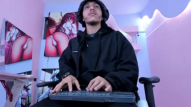 DanteLuxx online show from 05.13.26