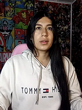 charlottte wh online show from 04.04.26