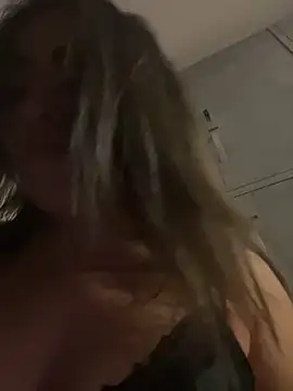 Snapshot of SofiBaez chatting on 03.08.26 SofiBaez online show from 03.08.26