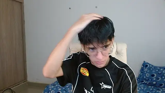 Snapshot of noah_millerx chatting on 06.28.26 noah millerx online show from 06.28.26