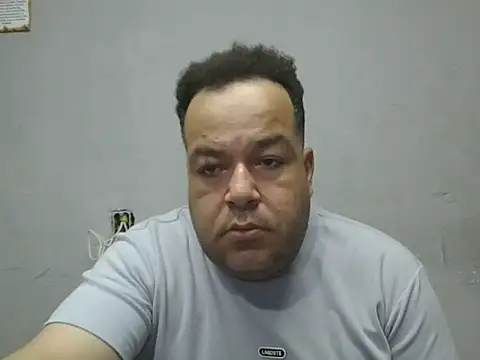 Snapshot of UrsoBissexualPauGrosso chatting on 03.18.26 UrsoBissexualPauGrosso online show from 03.18.26