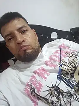 Snapshot of Ozkr777 chatting on 04.13.26 Ozkr777 online show from 04.13.26