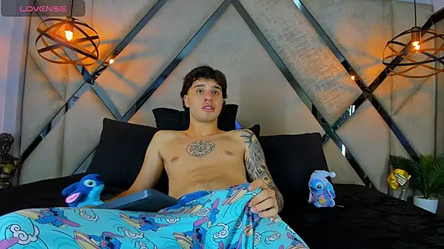 EXCLUSIVE8 online show from 03.22.26