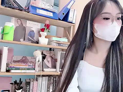 RG Lenalyy online show from 06.14.26
