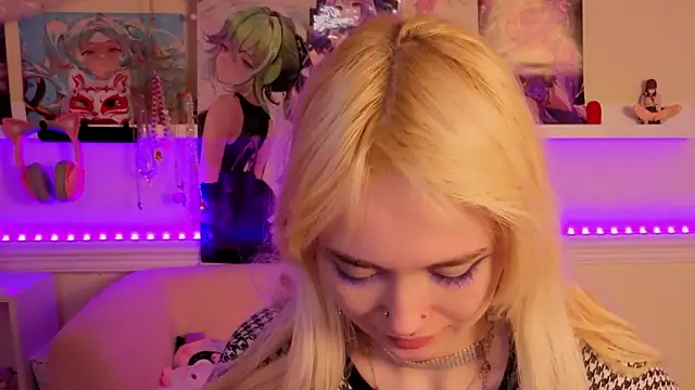 Snapshot of Iris_Ivory chatting on 03.01.26 Iris Ivory online show from 03.01.26