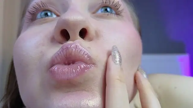 Cute Auggie8 online show from 04.11.26