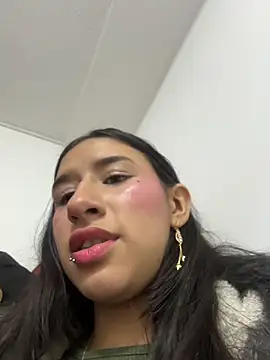 LilyRossi  online show from 06.03.26